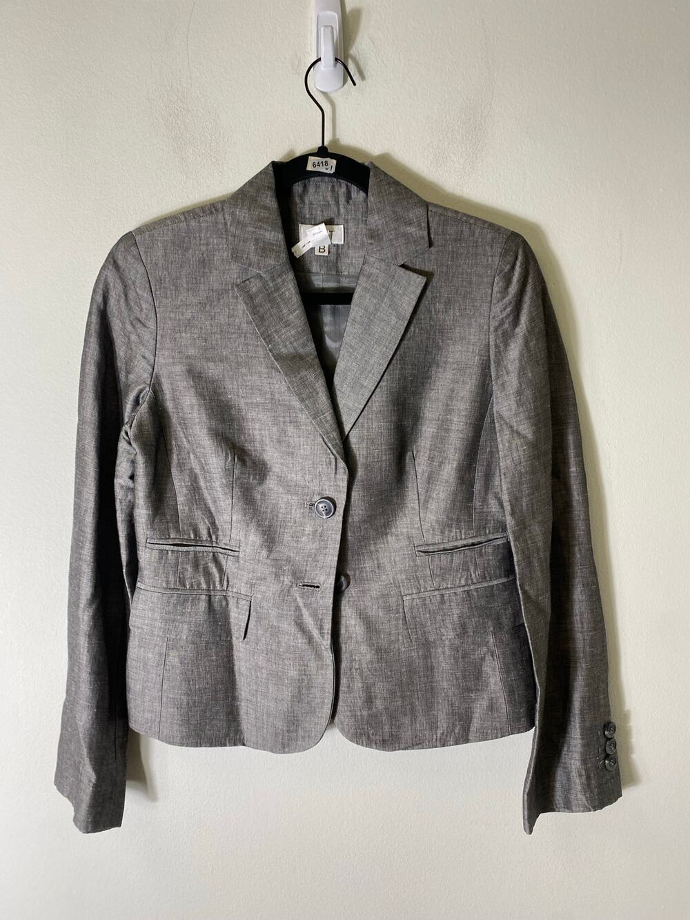 Ann Taylor Grey Lined Jacket. Sz 4